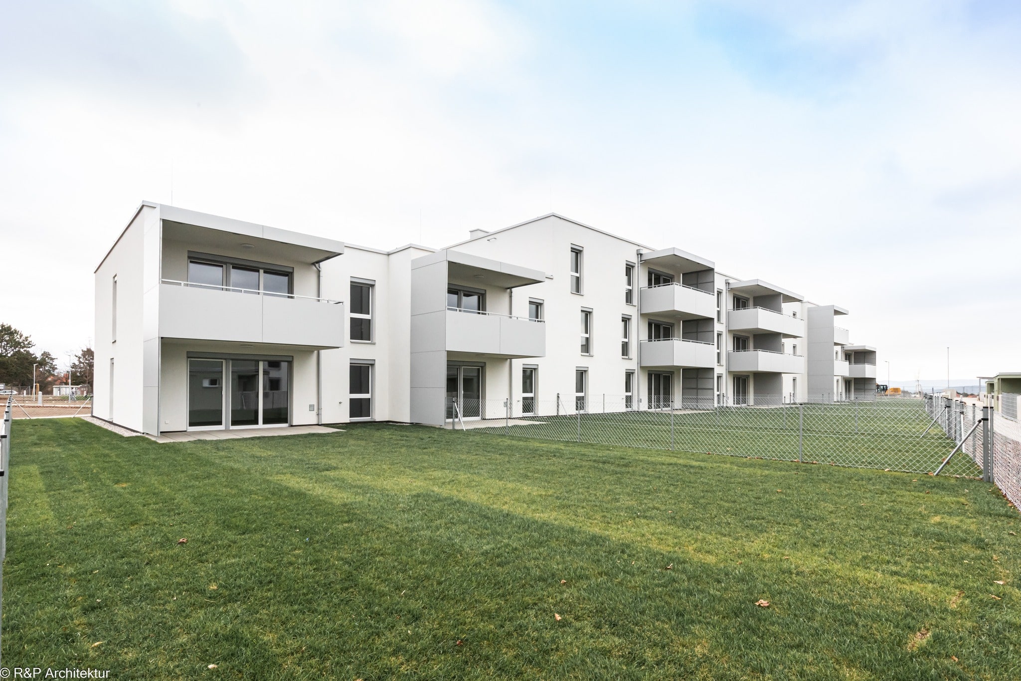 dankuechen-gartenstadt-frontansicht-haus-min